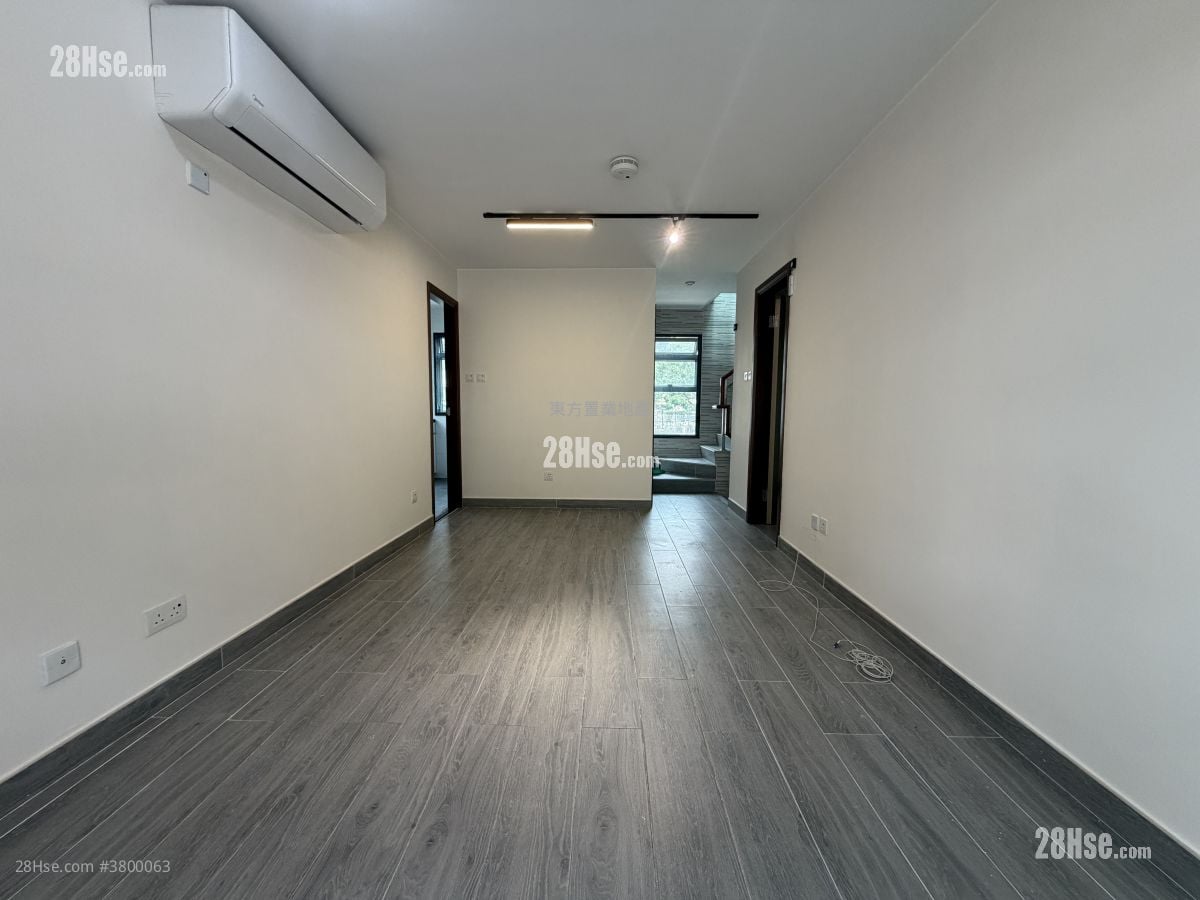 Village Rental 3 Bedrooms , 2 Bathrooms 700 ft²