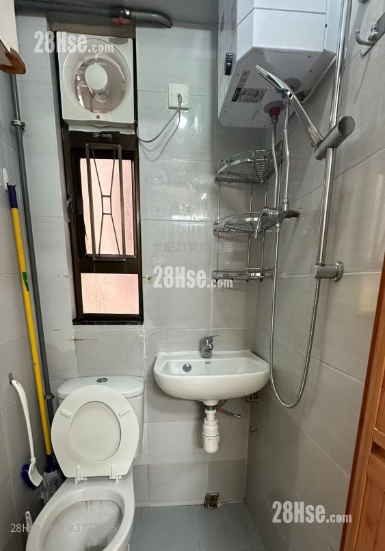 永毅大楼 租盘 2 房 , 1 浴室 246 平方尺