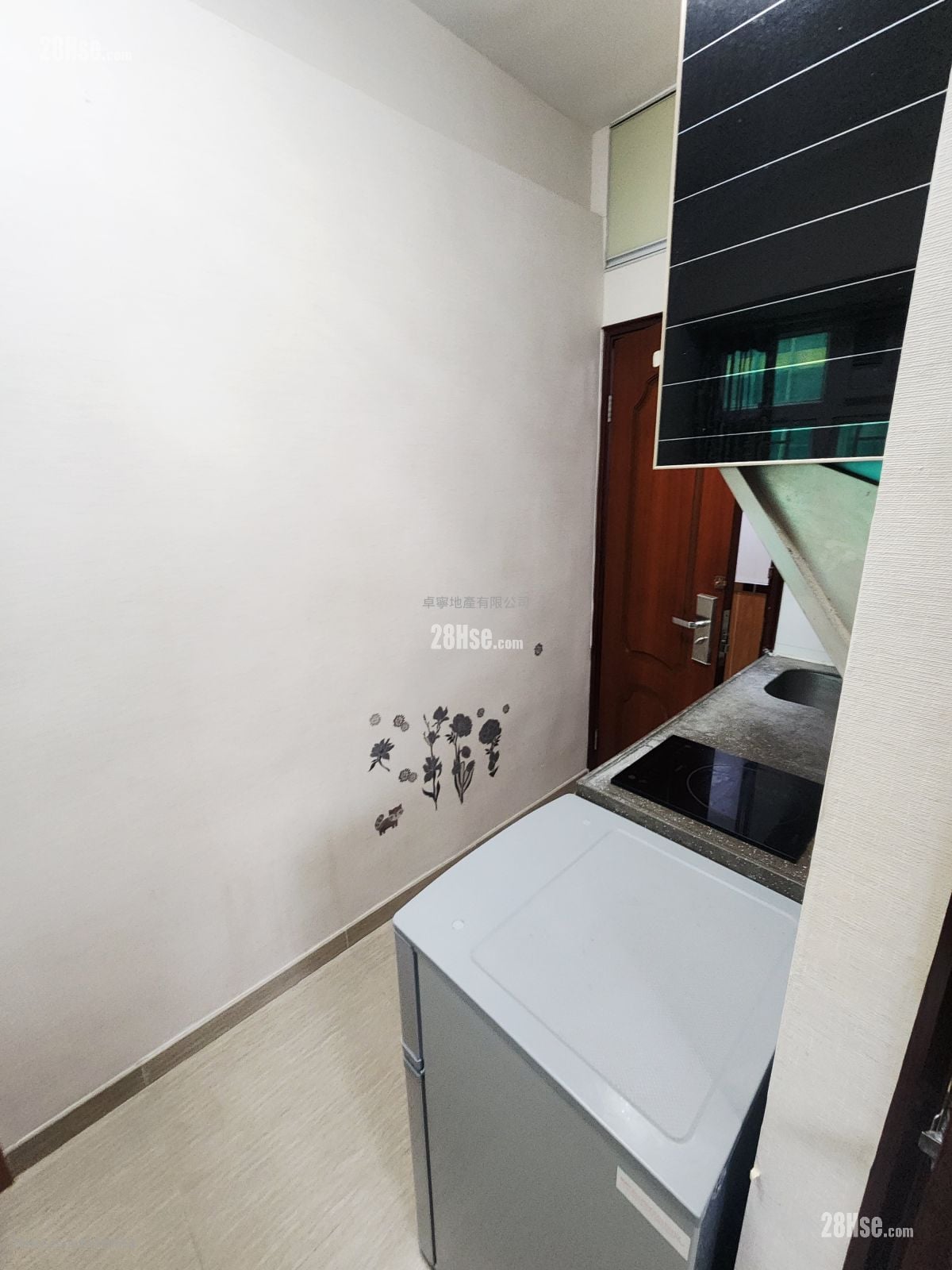 Apartment Rental 120 ft²