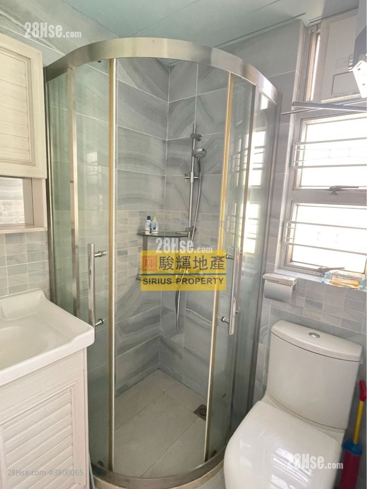 好时阁 租盘 240 平方尺