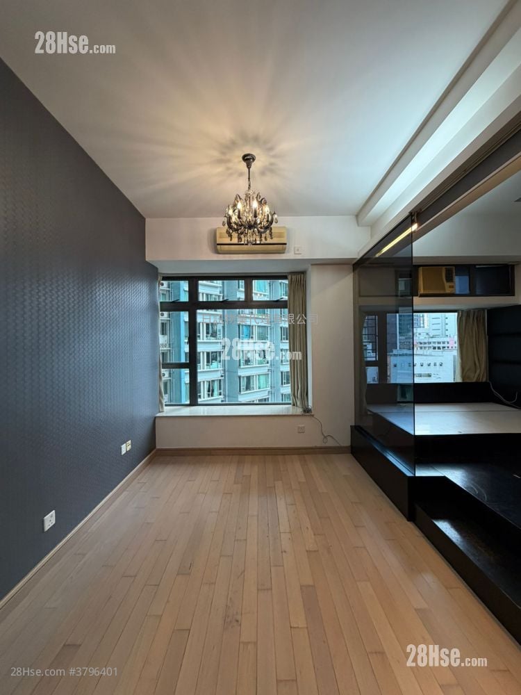 立坊 售盘 1 房 , 1 浴室 293 平方尺