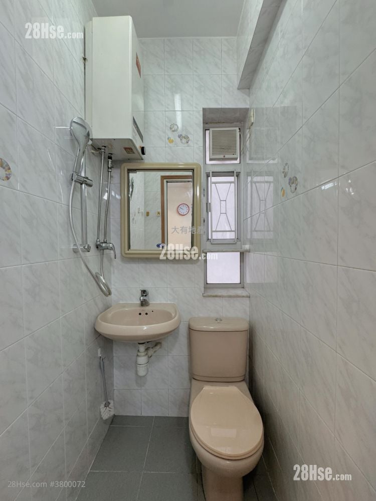 中堅樓 租盤 2 房 , 1 浴室 329 平方呎