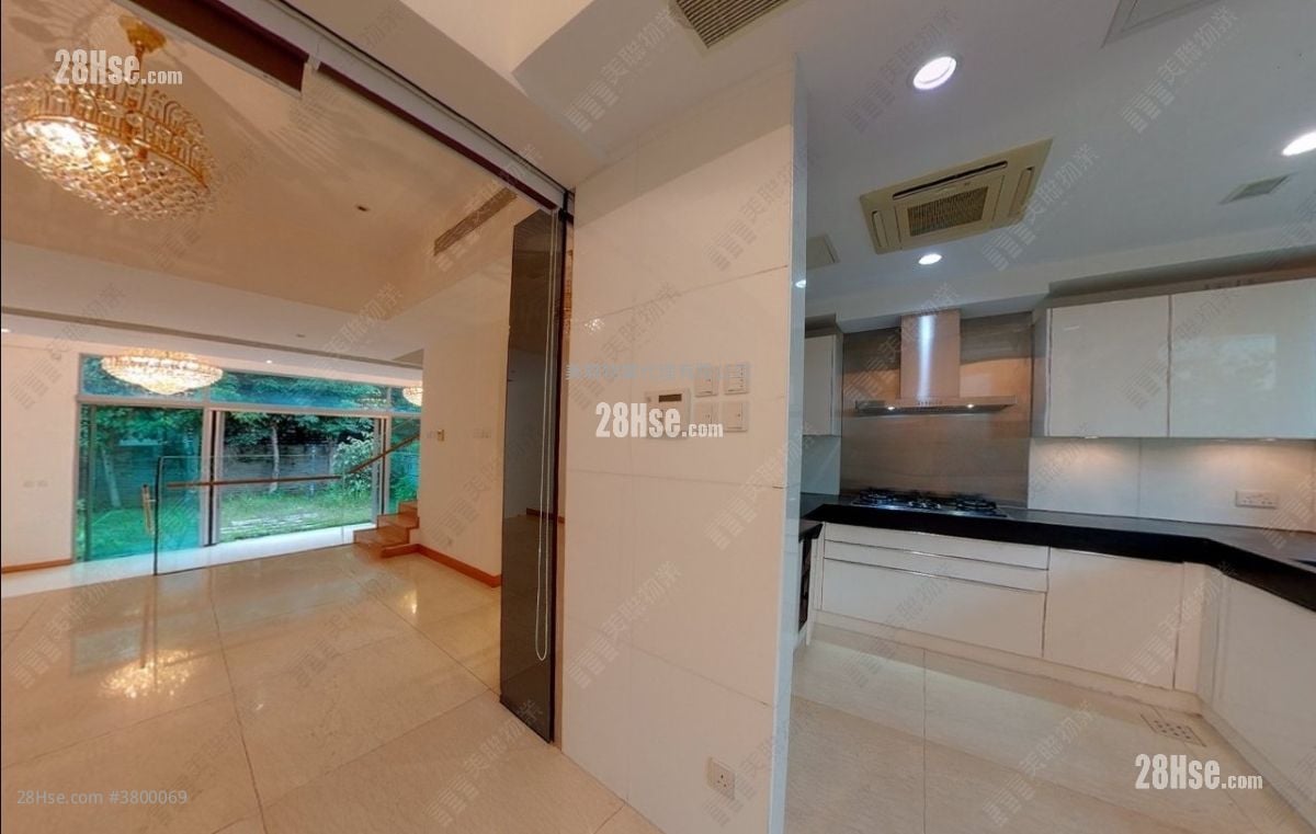 葡萄园 售盘 3 房 , 4 浴室 2,389 平方尺