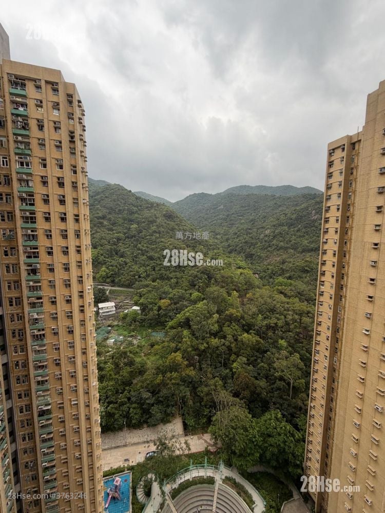 Hong Lam Court Sell 3 Bedrooms , 1 Bathroom 554 ft²