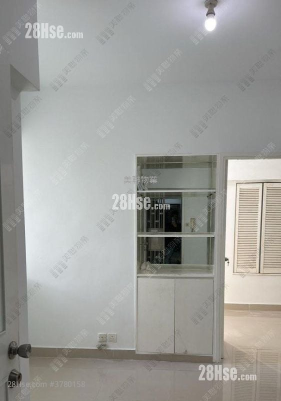 厅: 宝星中心 售盘 1 房 , 1 浴室 282 平方尺