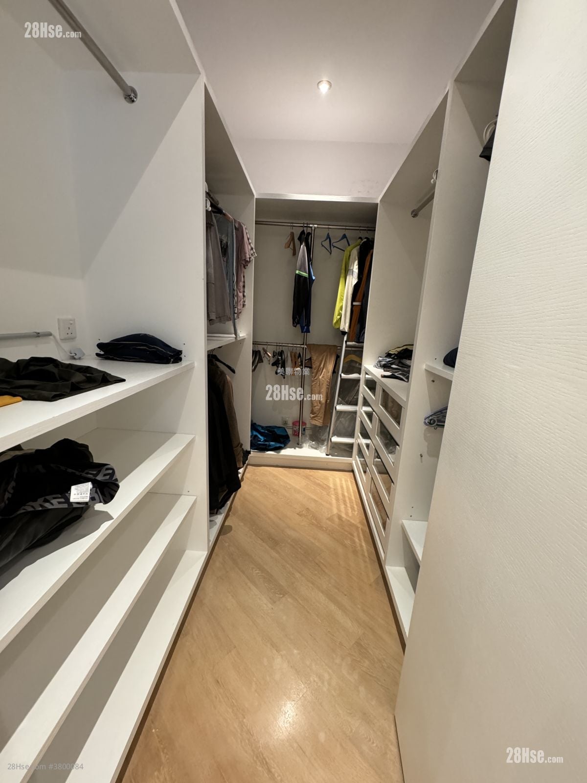 葡萄园 售盘 5+ 房 , 5+ 浴室 3,494 平方尺