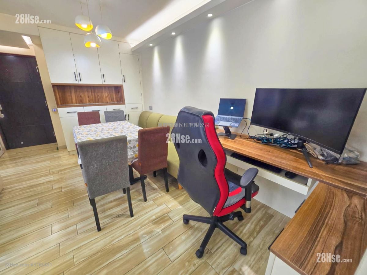 美孚新邨 售盘 3 房 , 1 浴室 597 平方尺