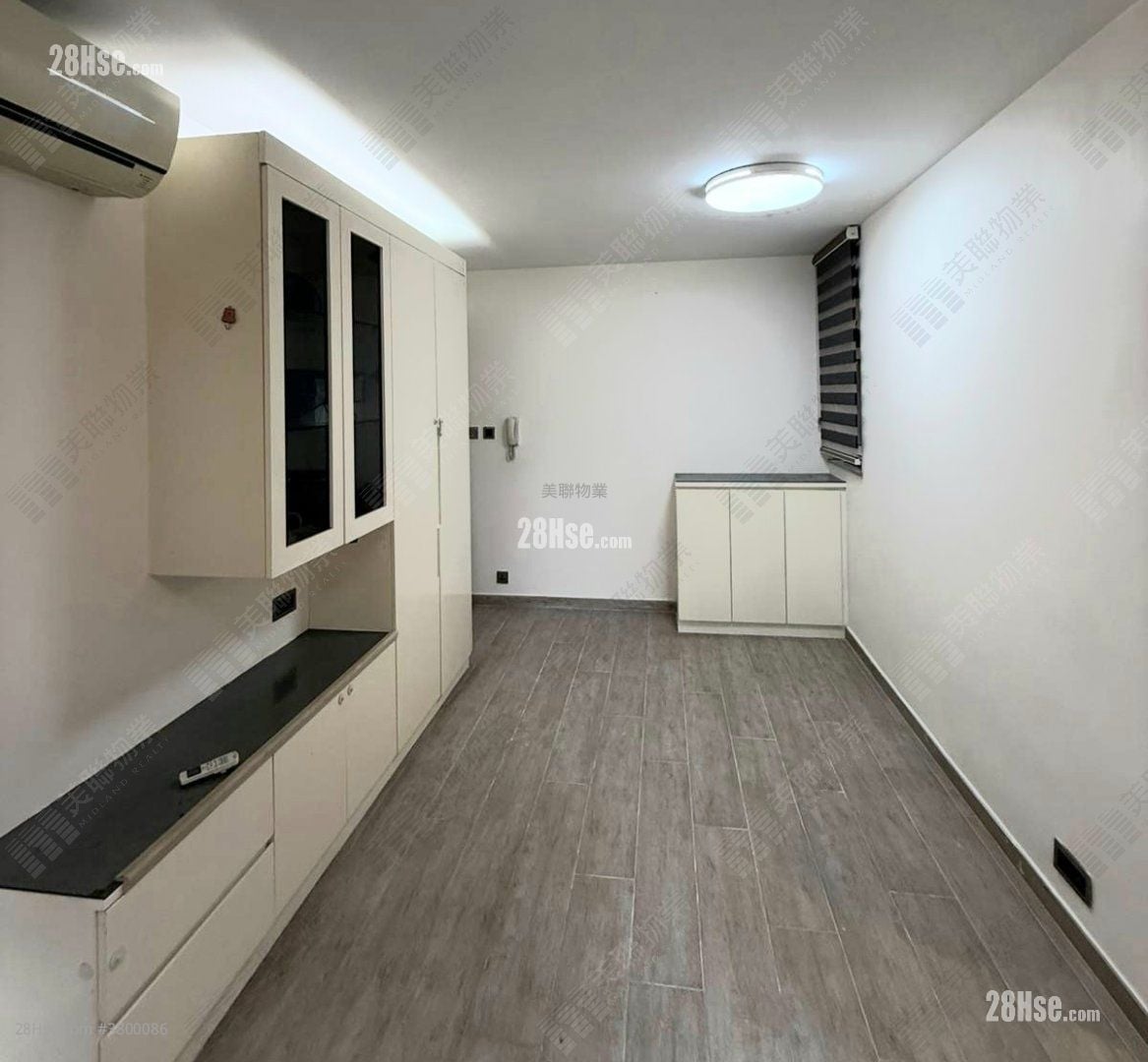 Choi Ming Court Sell 2 Bedrooms , 1 Bathroom 506 ft²