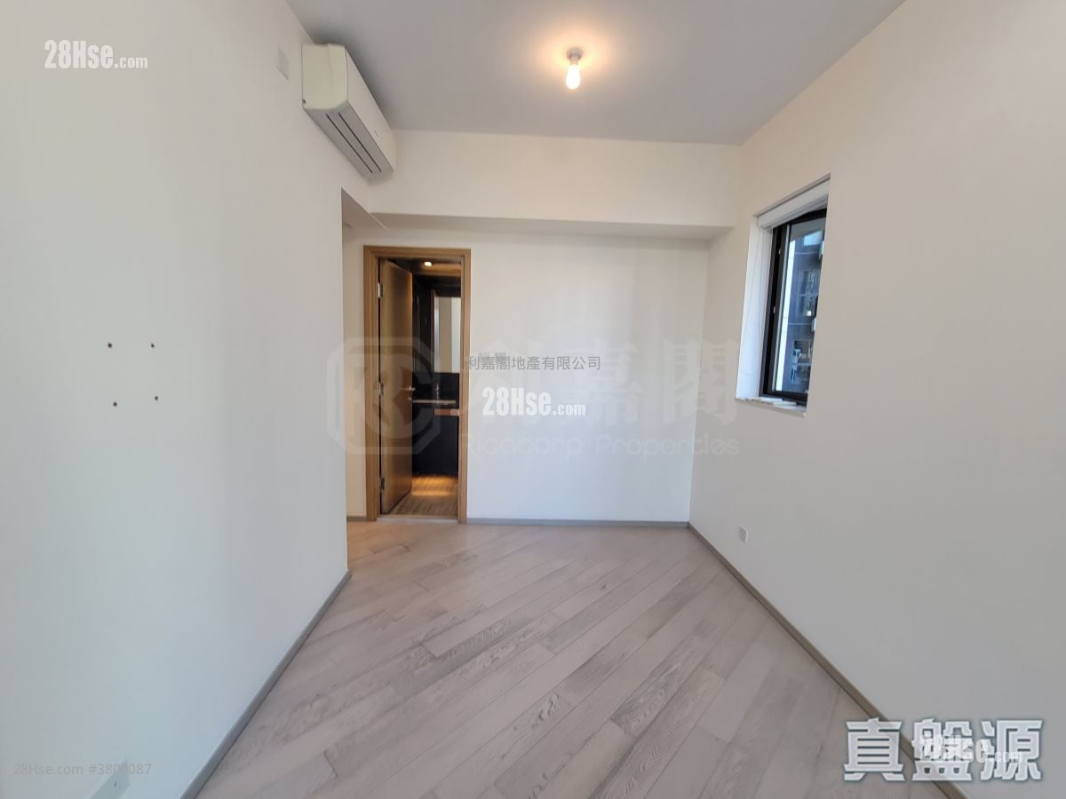 The Wings Rental 4 Bedrooms , 3 Bathrooms 841 ft²