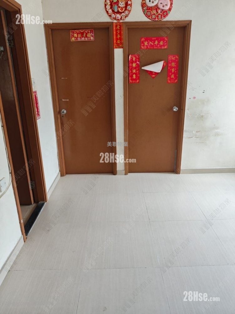 Kam Hing Building Sell 2 Bedrooms 375 ft²