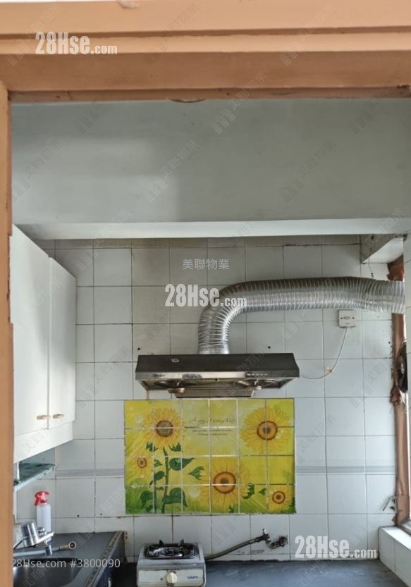 Kam Hing Building Sell 2 Bedrooms 375 ft²