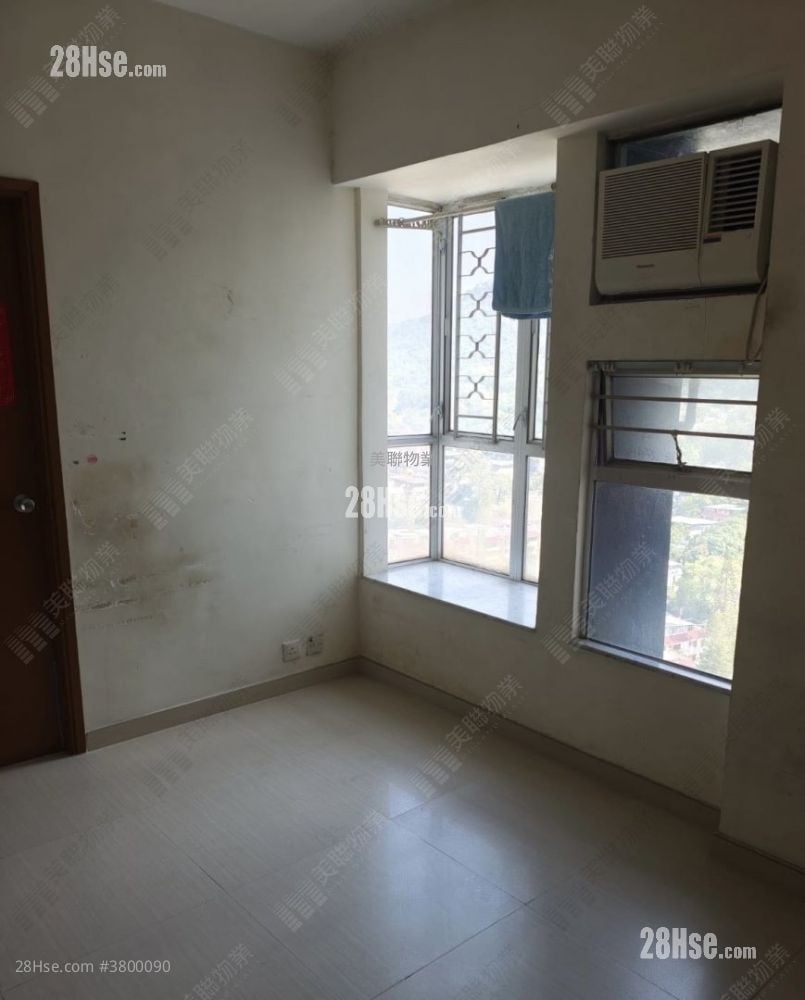 Kam Hing Building Sell 2 Bedrooms 375 ft²
