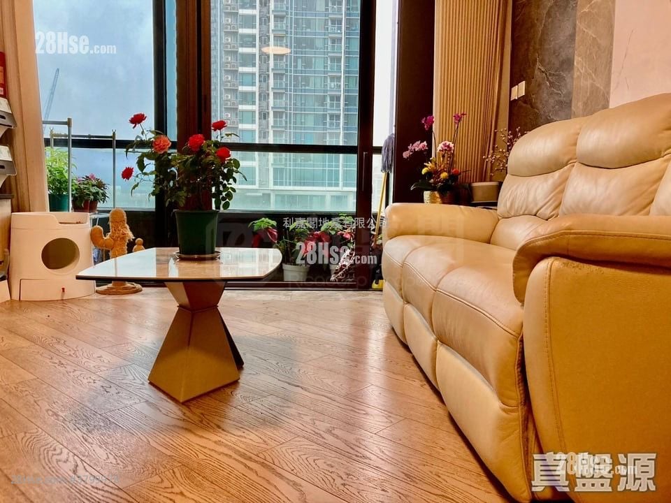 Vibe Centro Sell 4 Bedrooms 1,318 ft²