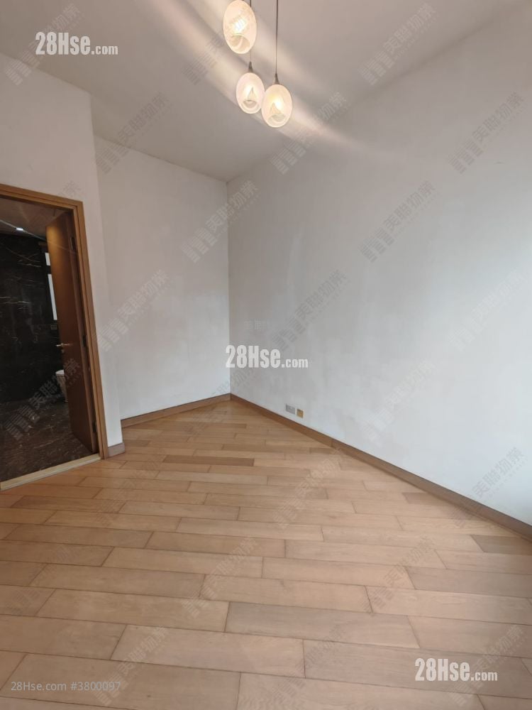 The Wings Sell 4 Bedrooms , 2 Bathrooms 872 ft²