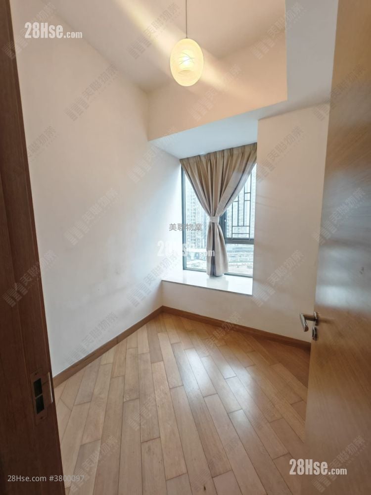 The Wings Sell 4 Bedrooms , 2 Bathrooms 872 ft²