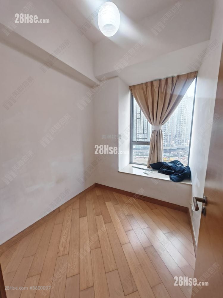 The Wings Sell 4 Bedrooms , 2 Bathrooms 872 ft²