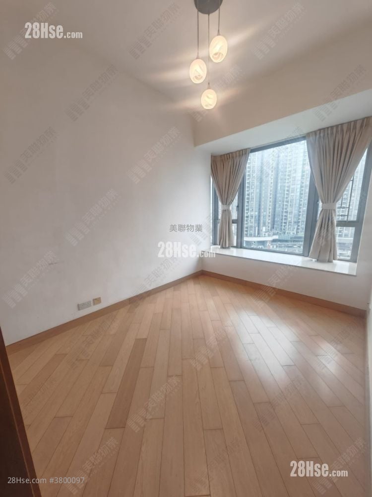 The Wings Sell 4 Bedrooms , 2 Bathrooms 872 ft²