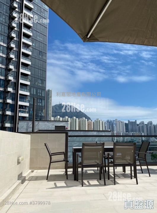 Vibe Centro Sell 4 Bedrooms 1,318 ft²