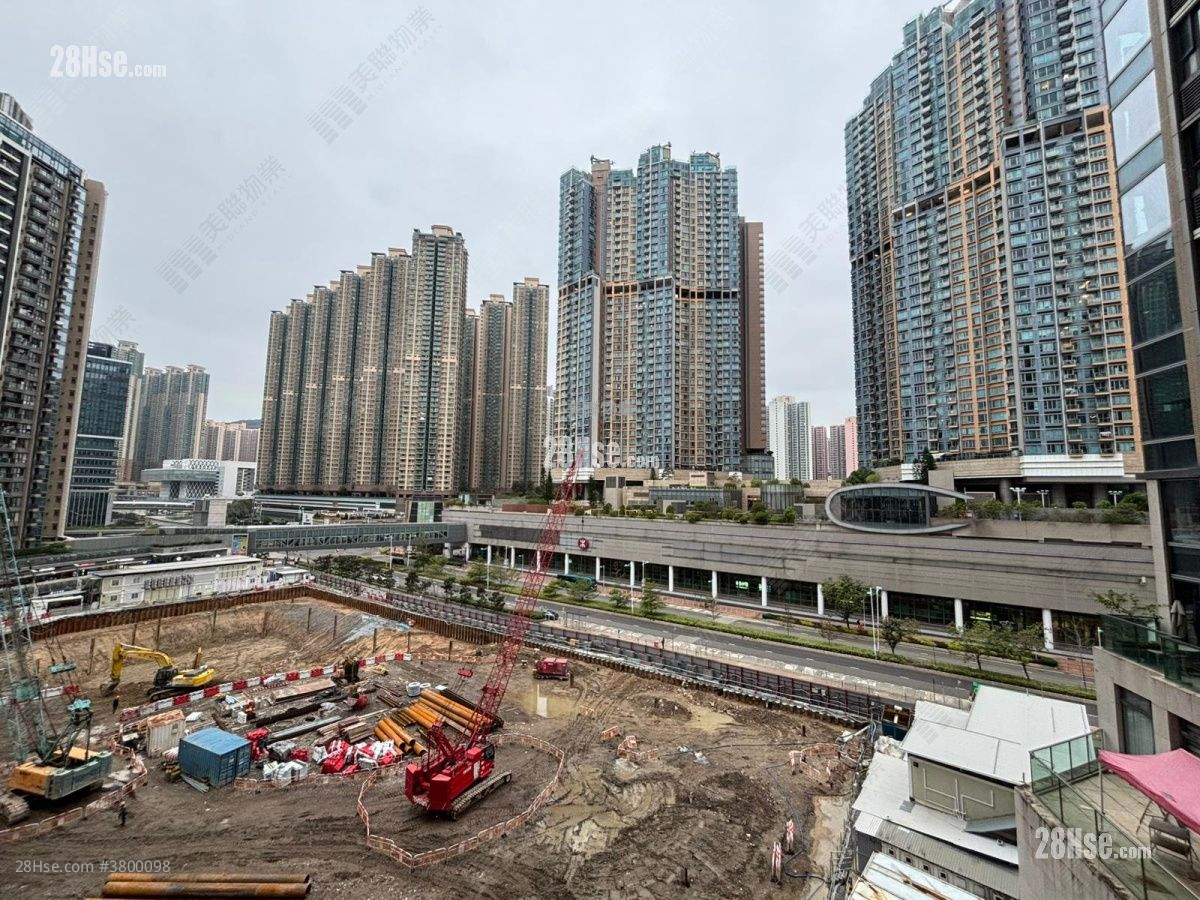 The Wings Sell 4 Bedrooms , 2 Bathrooms 933 ft²