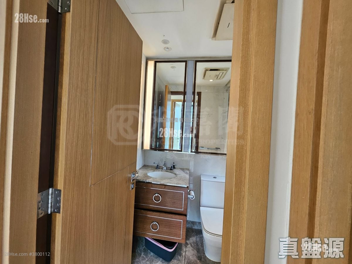 One Homantin Rental 2 Bedrooms , 1 Bathroom 501 ft²