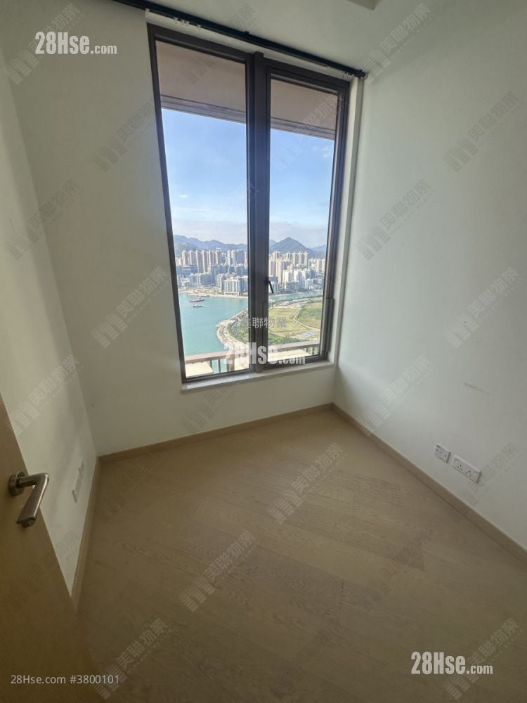 Lp10 Sell 4 Bedrooms , 2 Bathrooms 1,202 ft²