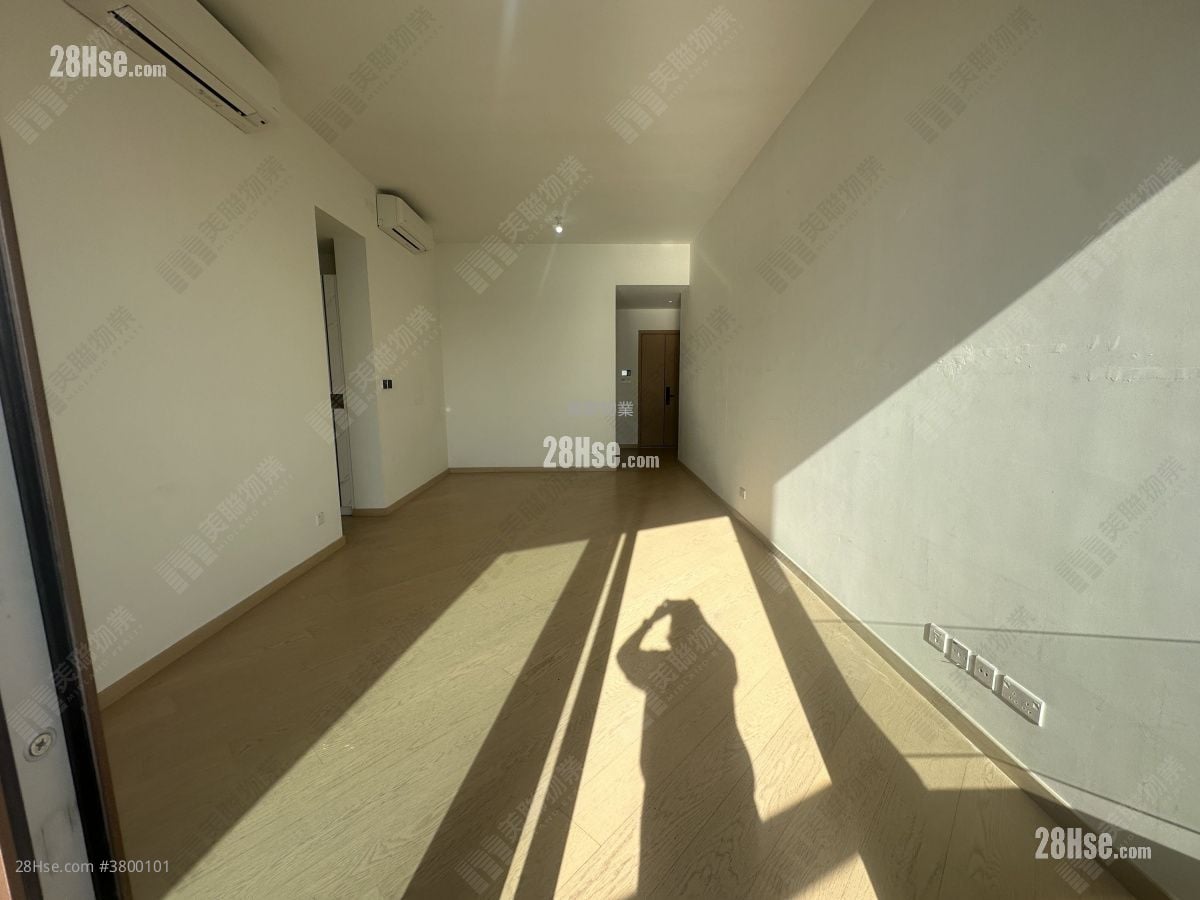 Lp10 Sell 4 Bedrooms , 2 Bathrooms 1,202 ft²