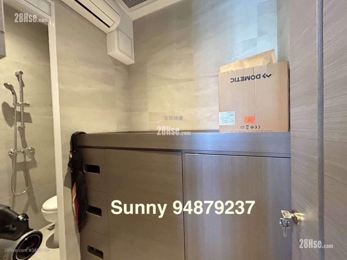 Ayton Sell 3 Bedrooms , 4 Bathrooms 1,189 ft²