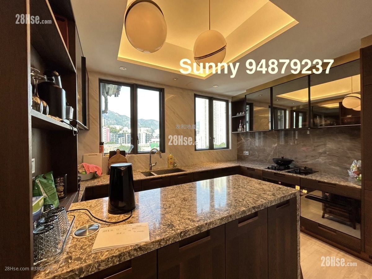 Ayton Sell 3 Bedrooms , 4 Bathrooms 1,189 ft²