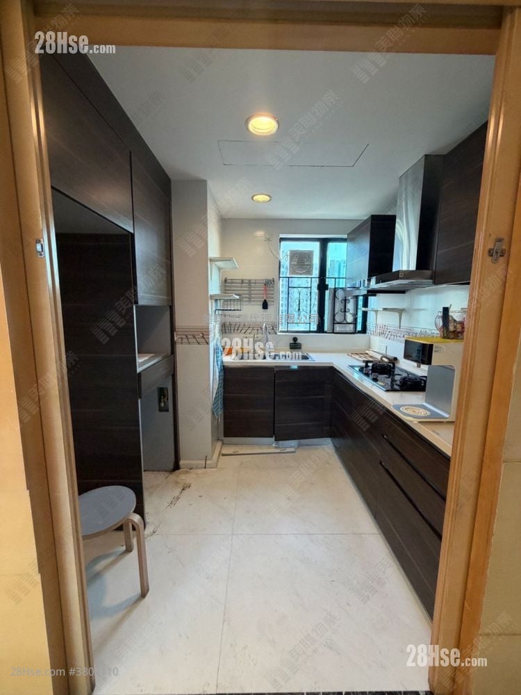 雅典居 售盘 3 房 , 3 浴室 1,435 平方尺