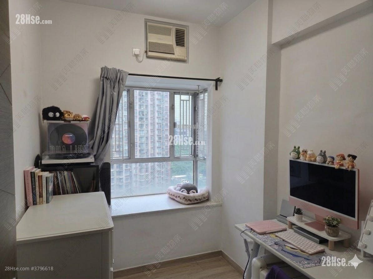 Tsing Yi Garden Sell 2 Bedrooms , 1 Bathroom 343 ft²