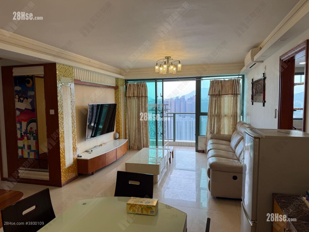 蔚蓝湾畔 租盘 4 房 , 2 浴室 950 平方尺