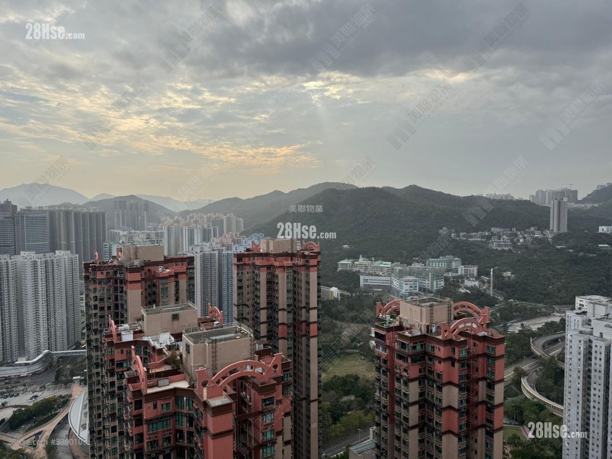 蔚蓝湾畔 租盘 4 房 , 2 浴室 950 平方尺