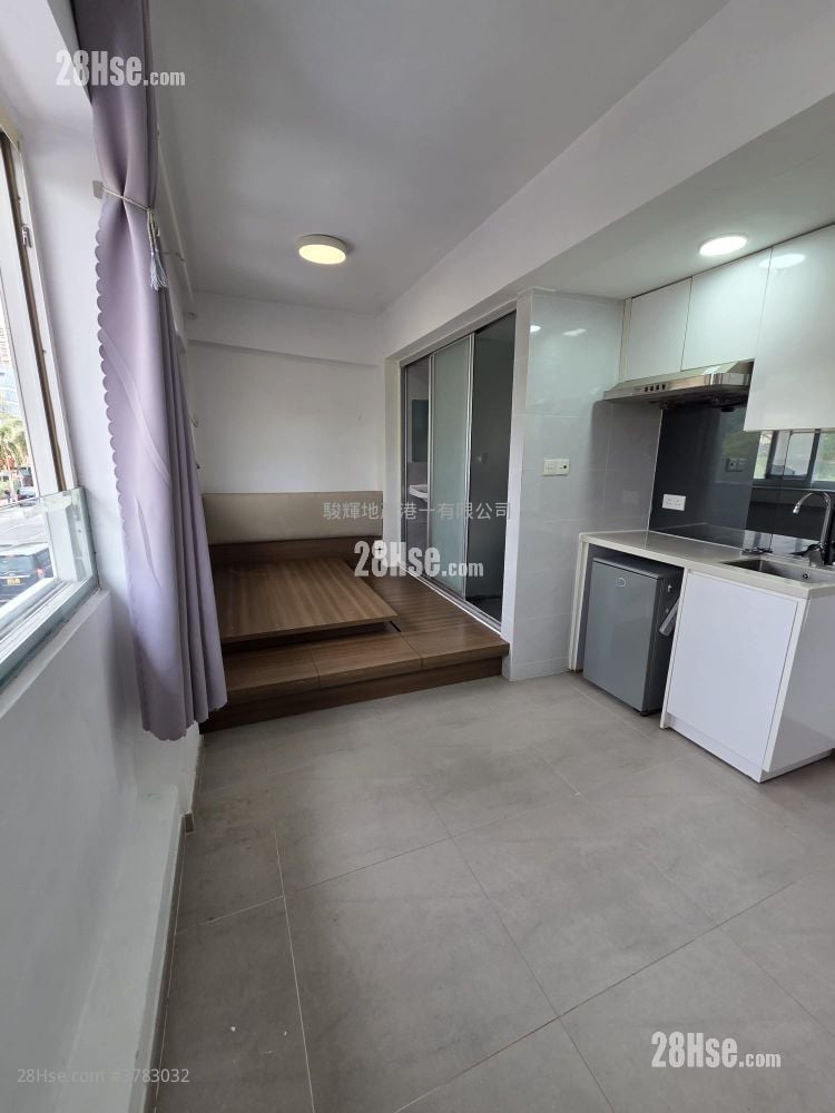 Man Cheong Building Rental Studio , 1 Bathroom 150 ft²