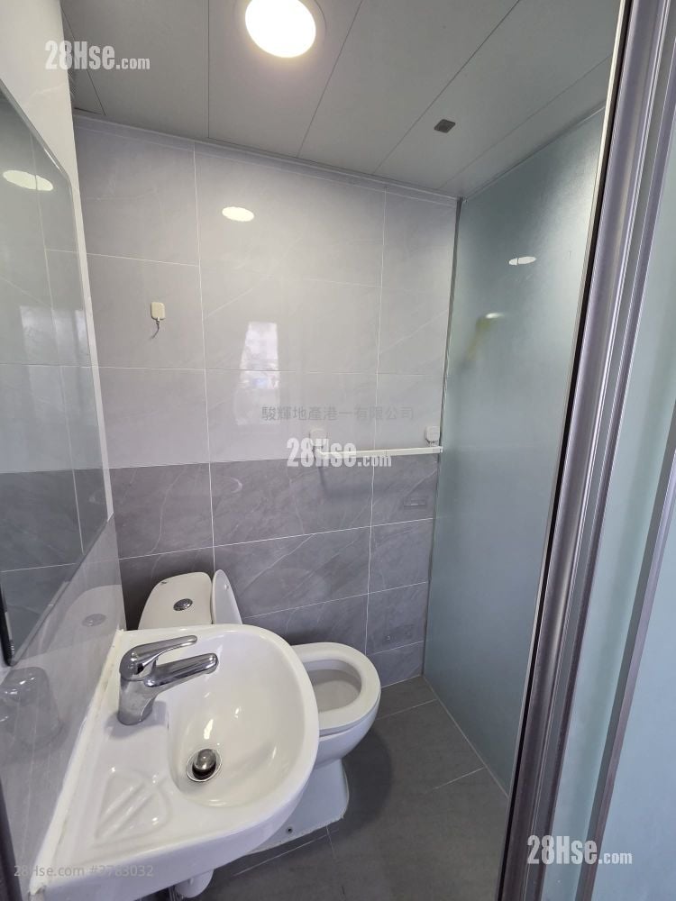 Man Cheong Building Rental Studio , 1 Bathroom 150 ft²