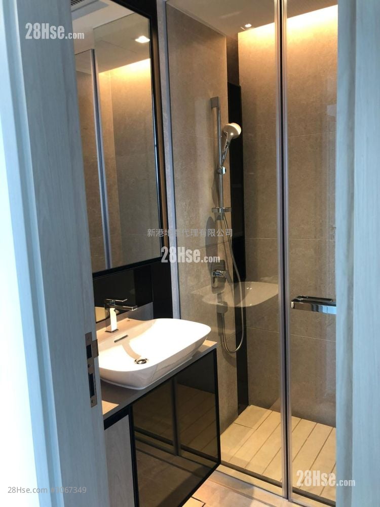 Downtown 38 租盘 1 房 , 1 浴室 385 平方尺