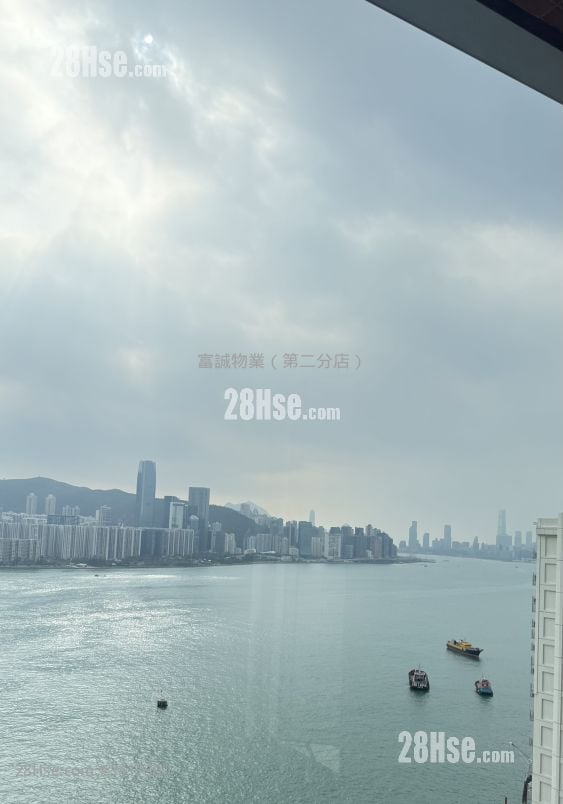 The Coast Line Rental 464 ft²