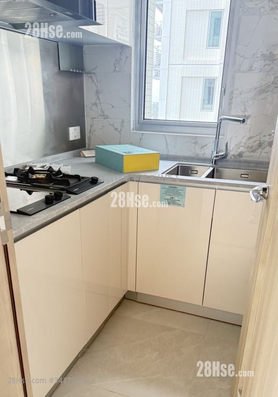 The Coast Line Rental 464 ft²