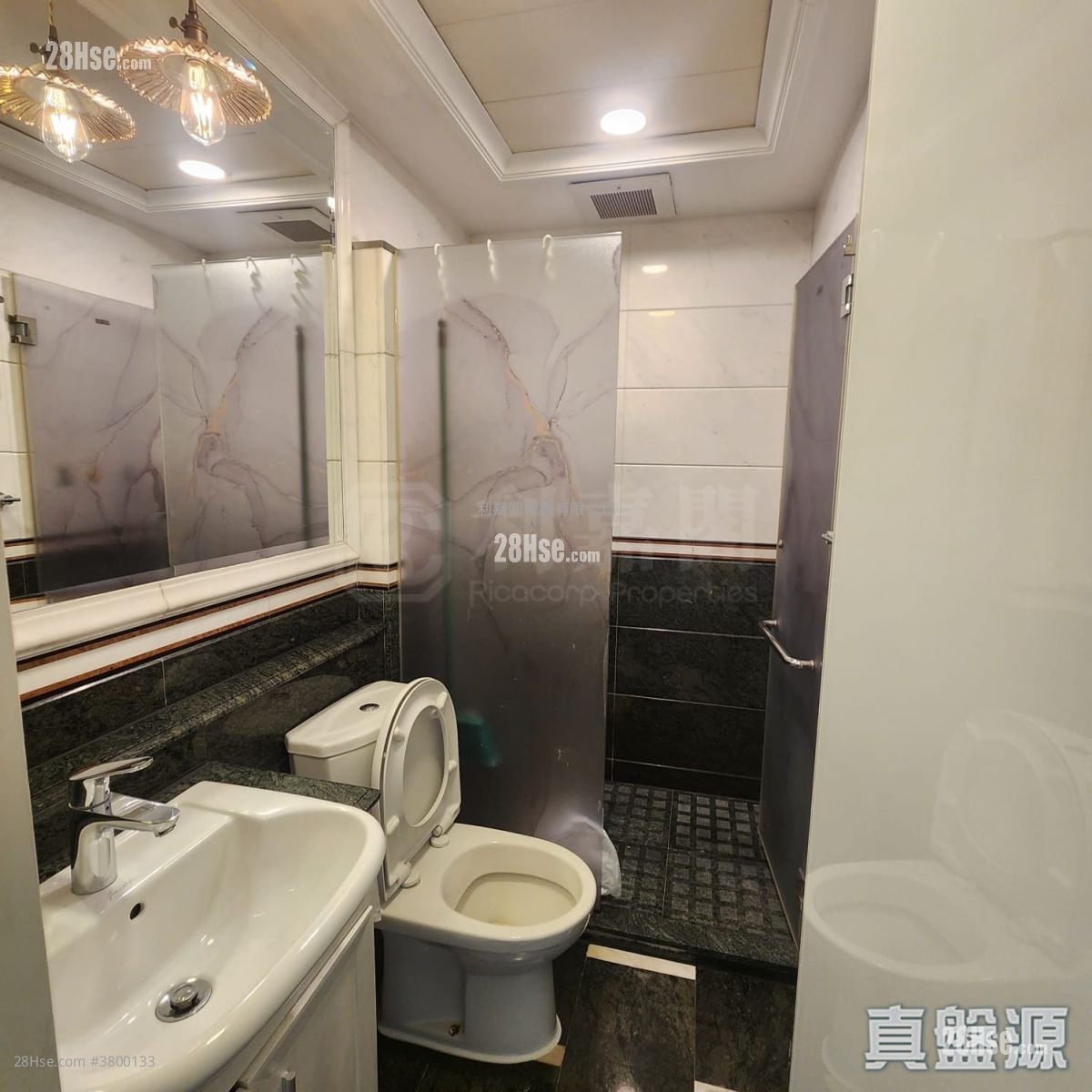 嘉皇台 租盘 1,039 平方尺