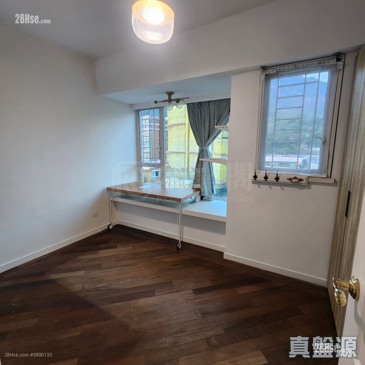 嘉皇台 租盘 1,039 平方尺