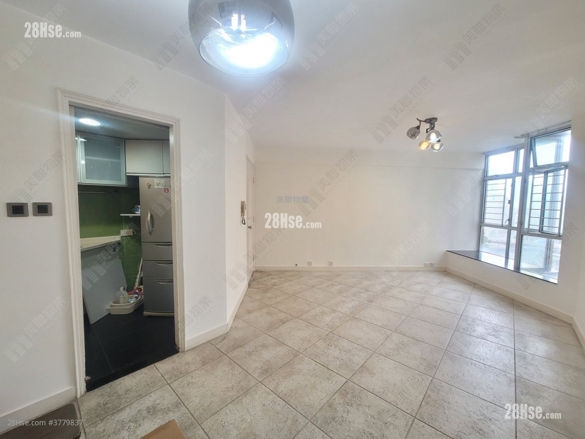 Sceneway Garden Sell 3 Bedrooms , 1 Bathroom 612 ft²