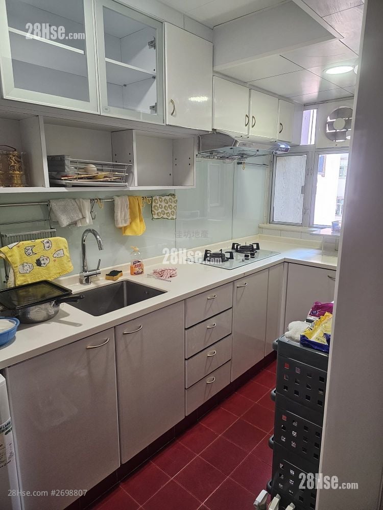 Ming Yuen Mansions Sell 3 Bedrooms , 1 Bathroom 595 ft²