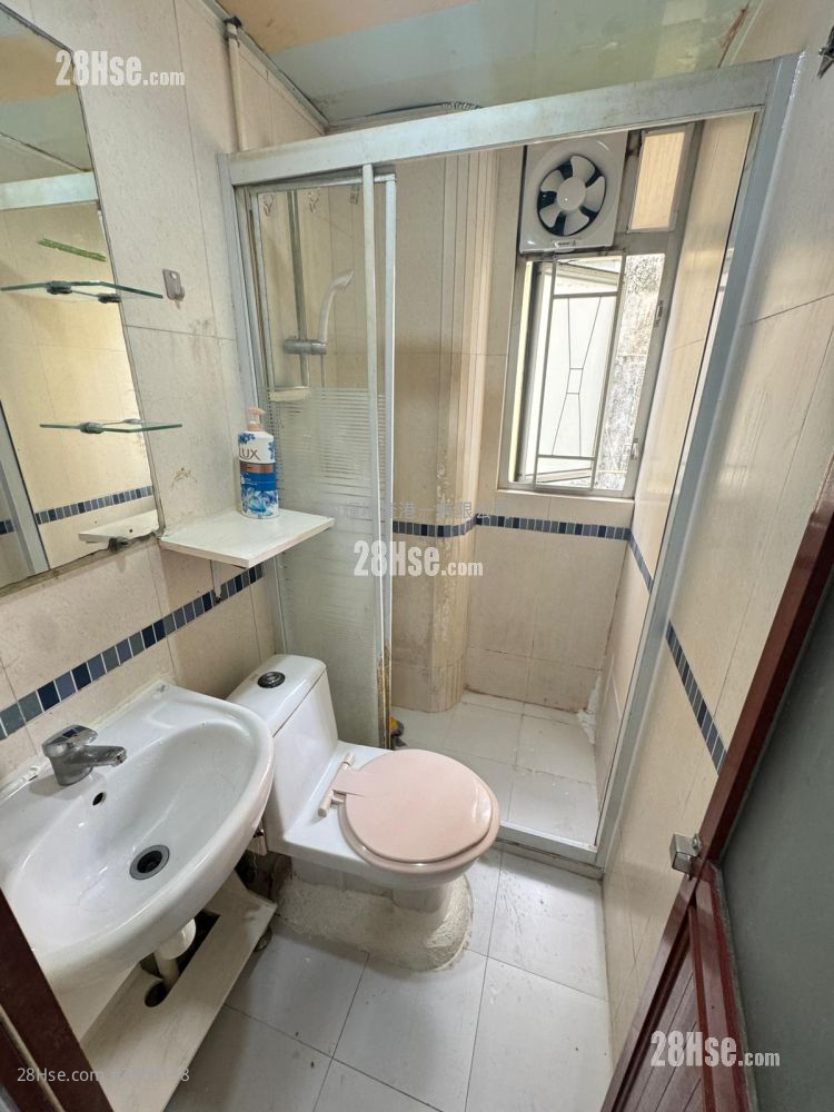 金冠楼 租盘 2 房 , 1 浴室 293 平方尺