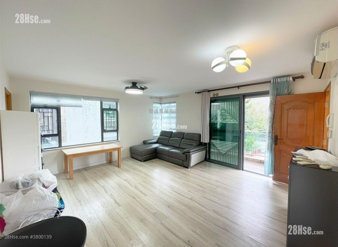 村屋 租盘 3 房 , 1 浴室 700 平方尺