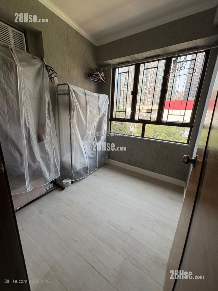 Hung Hom Gardens Rental 3 Bedrooms , 1 Bathroom 480 ft²
