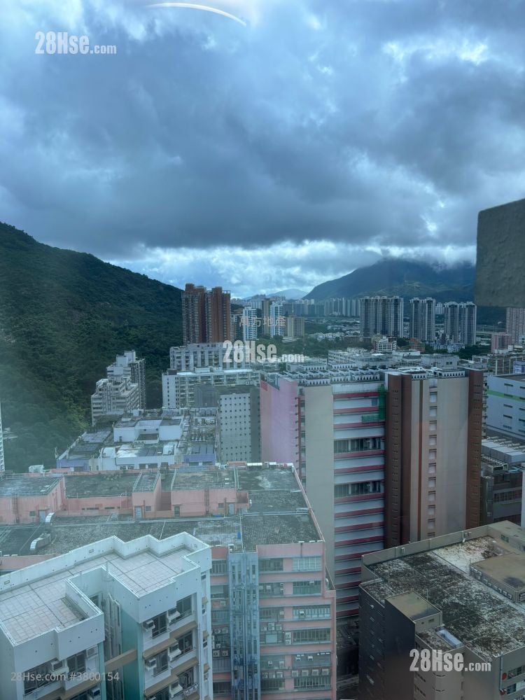 Choi Wo Court Sell 2 Bedrooms , 1 Bathroom 477 ft²