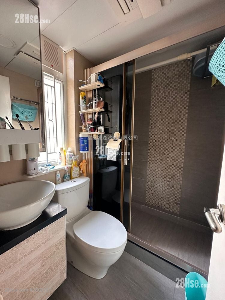 Ka Tin Court Sell 2 Bedrooms , 1 Bathroom 493 ft²