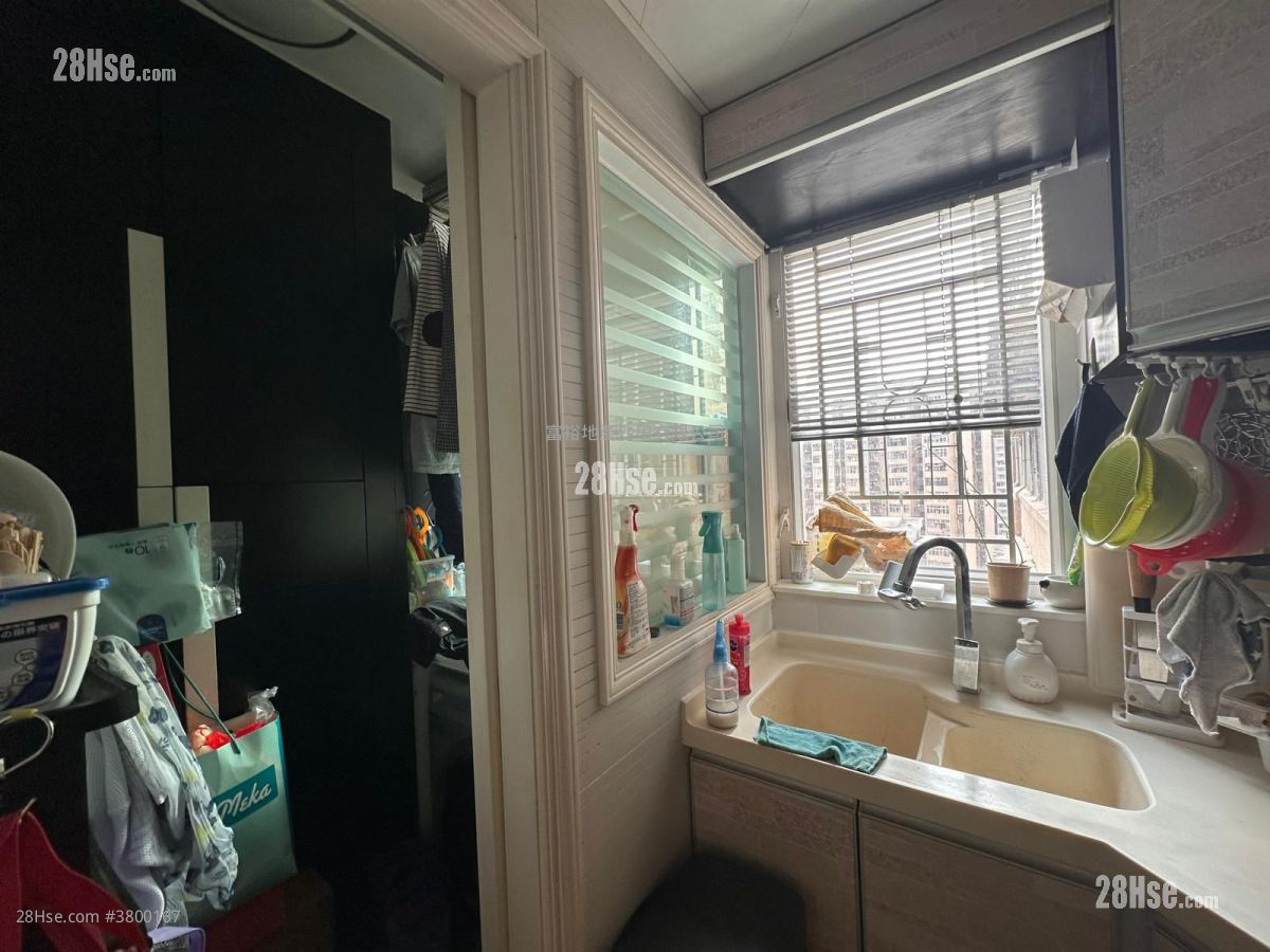 Ka Tin Court Sell 2 Bedrooms , 1 Bathroom 493 ft²