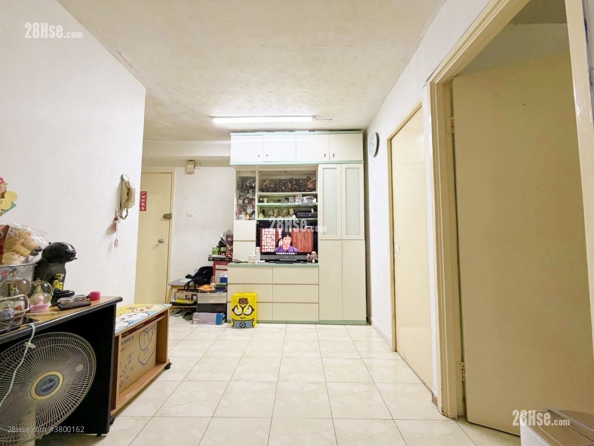 Ming Nga Court Sell 363 ft²