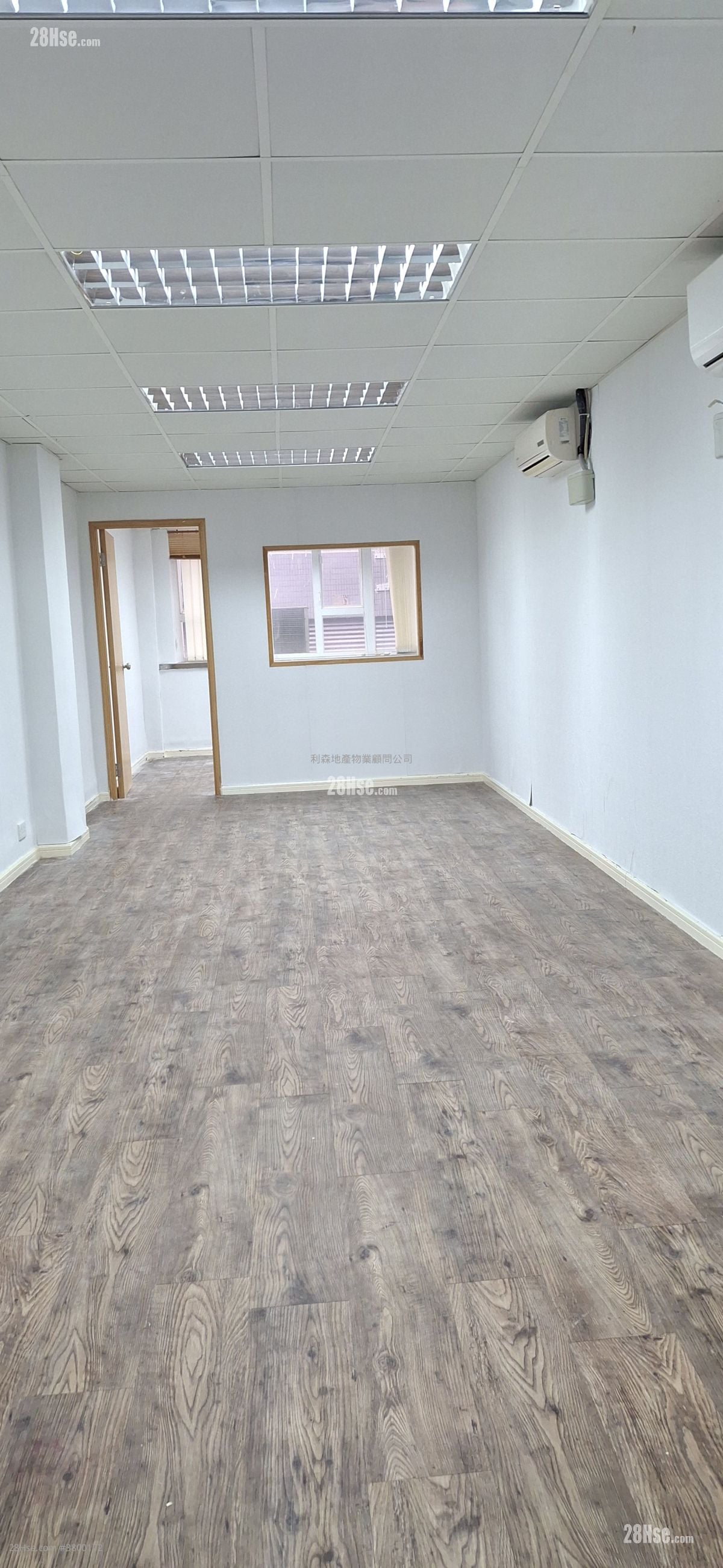 Efficiency House Rental 385 ft²