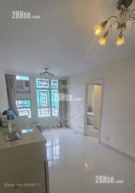 Yu Chui Court Sell 510 ft²